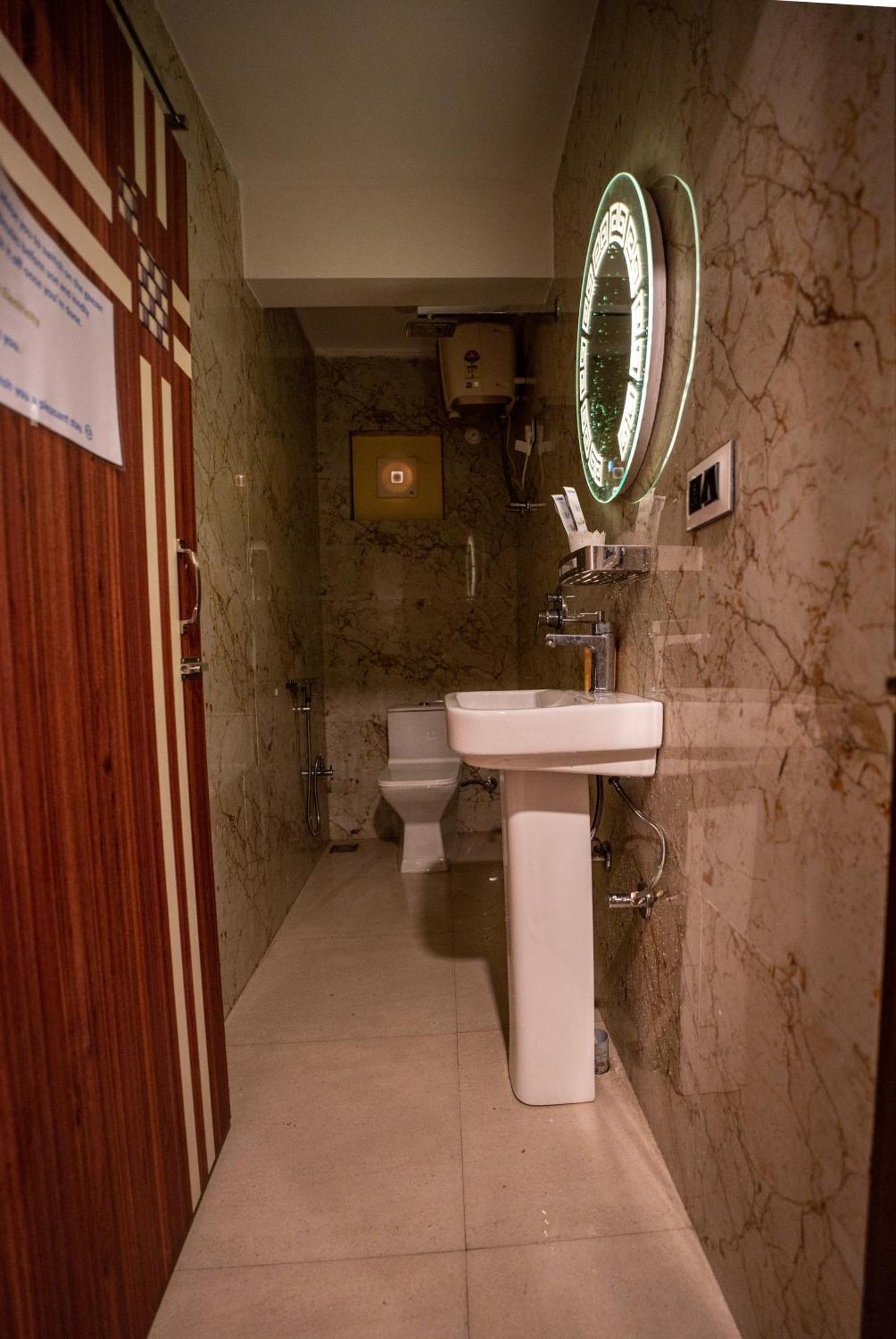 Darjeeling Guest House Deluxe Екстер'єр фото