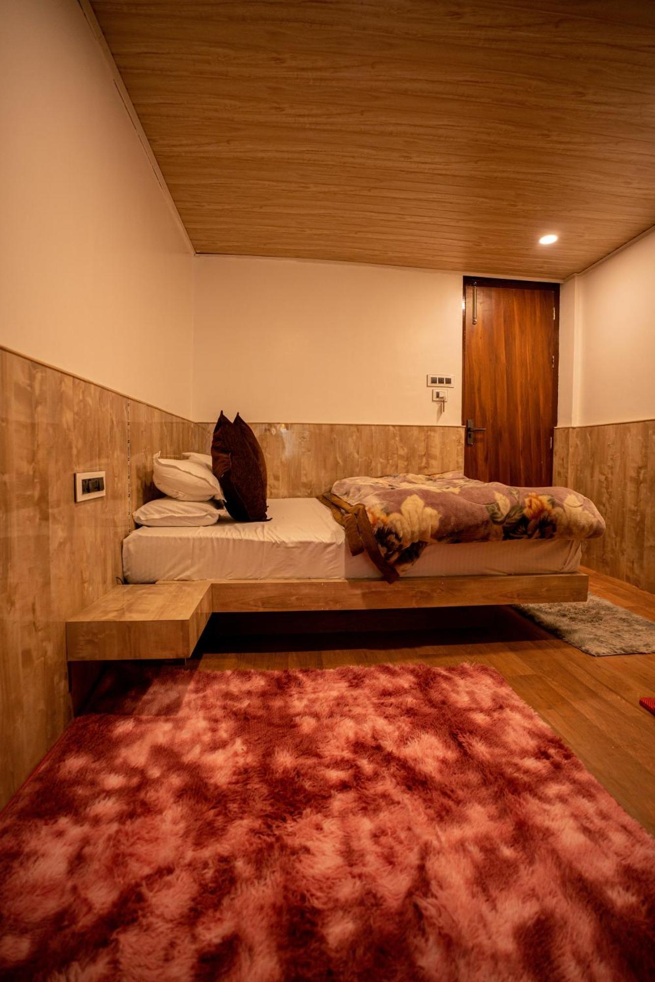 Darjeeling Guest House Deluxe Екстер'єр фото