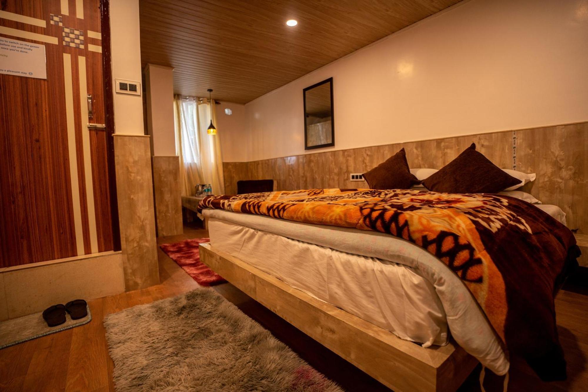 Darjeeling Guest House Deluxe Екстер'єр фото