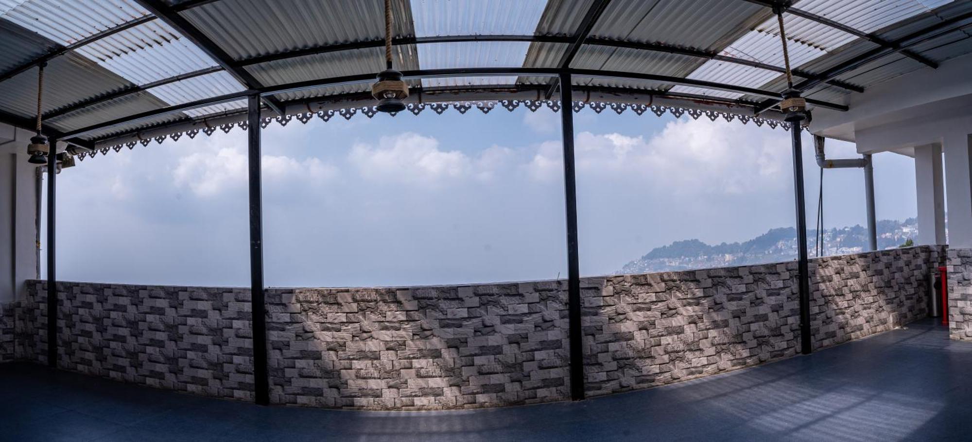Darjeeling Guest House Deluxe Екстер'єр фото